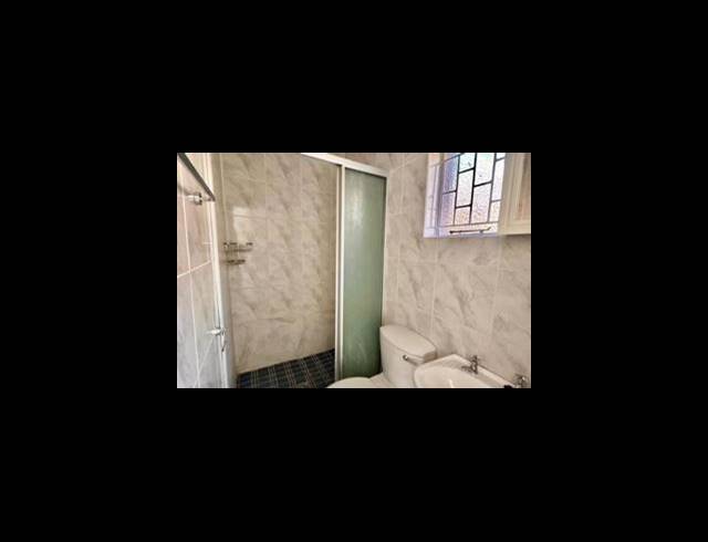 3 BEDROOM HOUSE FOR SALE IN OAKDENE